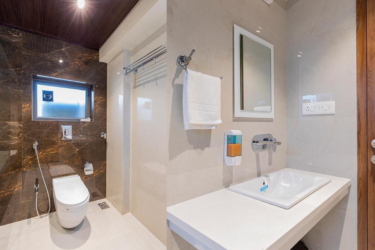 Hotel Seven Oaks Navi Mumbai Kültér fotó