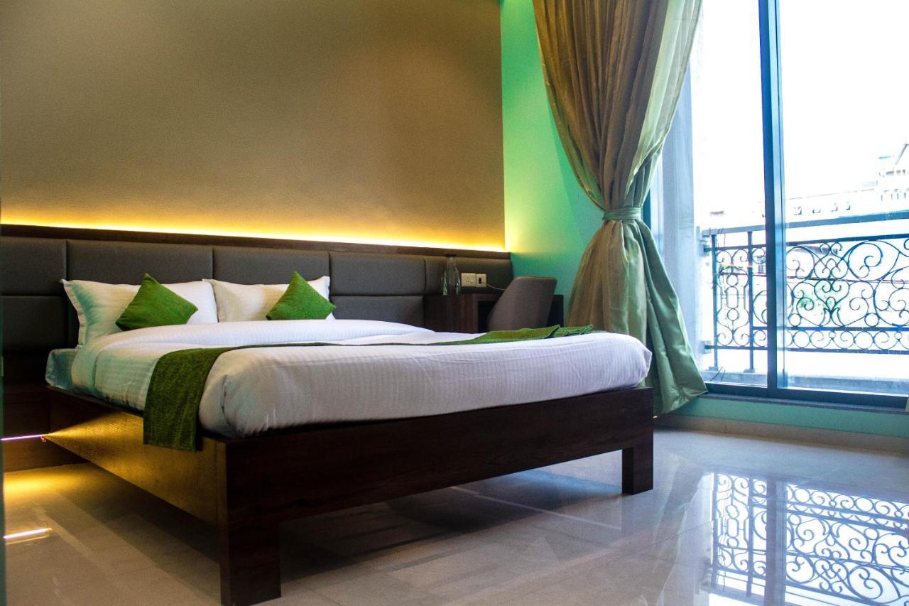 Hotel Seven Oaks Navi Mumbai Kültér fotó